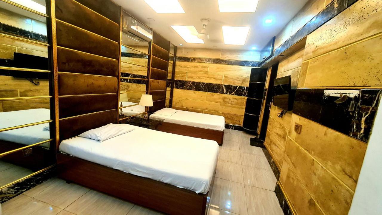 Smart Apartments & Hotel Lahore Luaran gambar