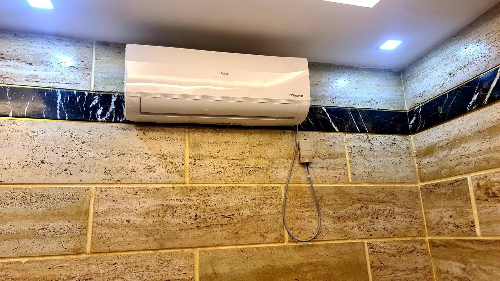 Smart Apartments & Hotel Lahore Luaran gambar