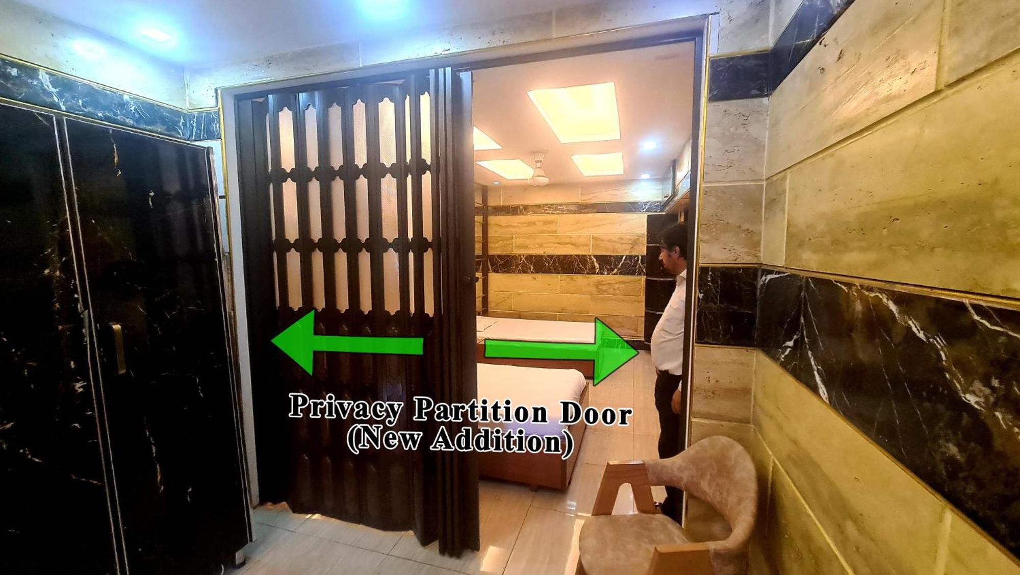 Smart Apartments & Hotel Lahore Luaran gambar