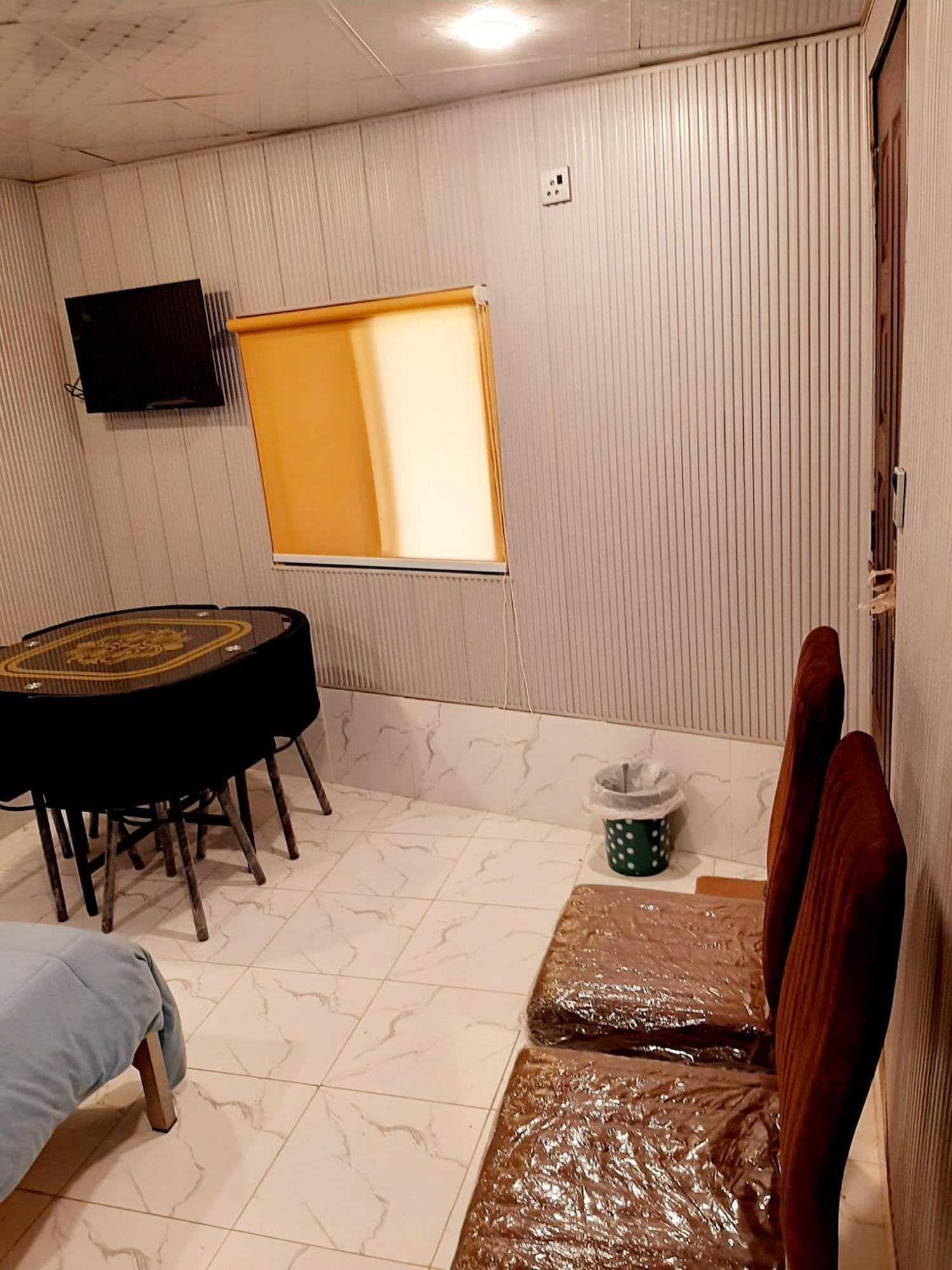 Smart Apartments & Hotel Lahore Luaran gambar
